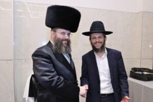 אברהם דוב גרינבוים עם יוסף חיים כלף. צילום: יעקב כהן