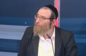 הרב מרדכי בלוי. צילום באדיבות קול ברמה