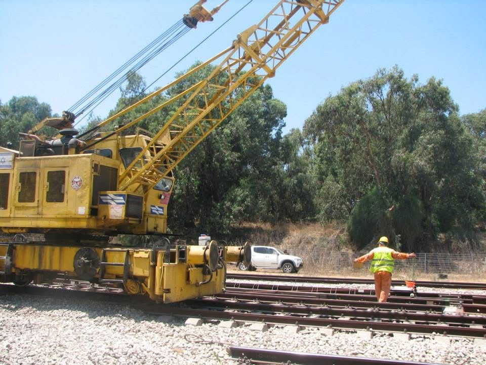 פריצת דרך: רכבת לאילת תחבר את הדרום למרכז בשעתיים 1 בונים רכבת לאילת. צילום: רכבת ישראל