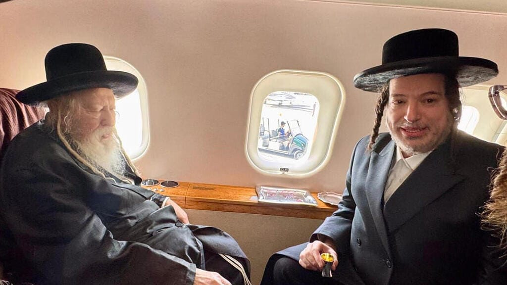 יואלי לנדא עם האדמו״ר מגור. צילום: יח״צ